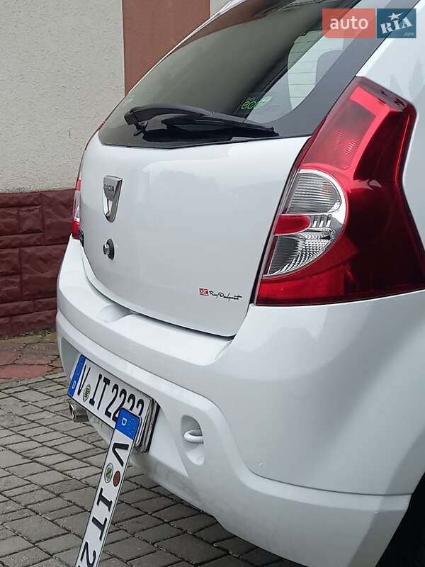 Хэтчбек Dacia Sandero 2009 в Самборе фото 53 Хэтчбек Dacia Sandero 2009 в Самборе