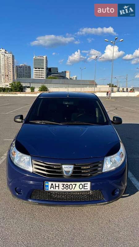 Хэтчбек Dacia Sandero 2009 в Киеве фото 3 Хэтчбек Dacia Sandero 2009 в Киеве