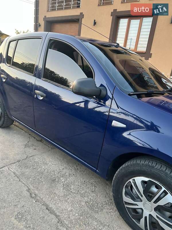 Хетчбек Dacia Sandero 2009 в Маршинцях фото 6 Хетчбек Dacia Sandero 2009 в Маршинцях