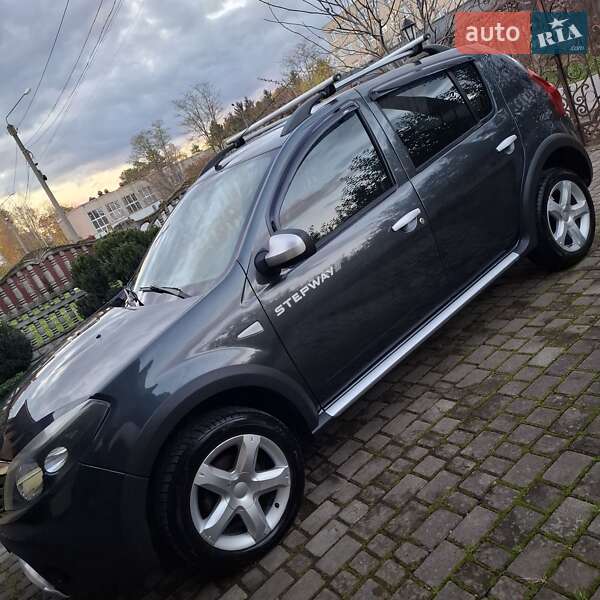 Хетчбек Dacia Sandero 2011 в Івано-Франківську