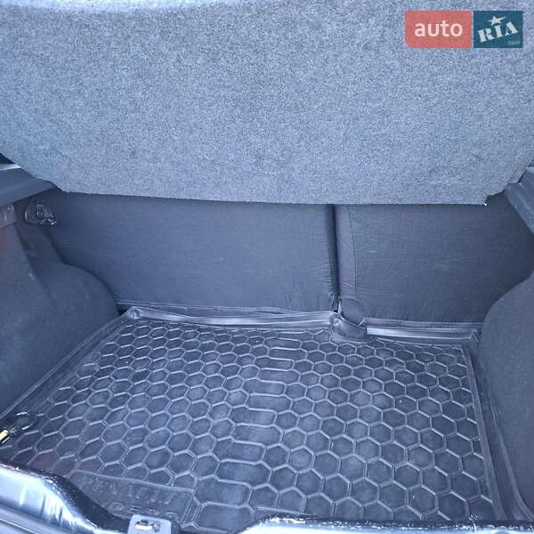 Хетчбек Dacia Sandero 2011 в Івано-Франківську