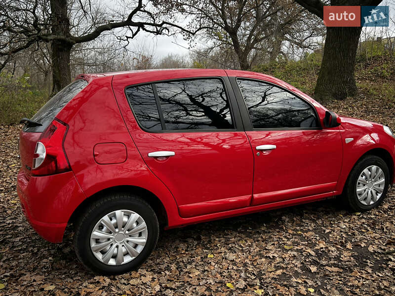 Хэтчбек Dacia Sandero 2009 в Сумах фото 9 Хэтчбек Dacia Sandero 2009 в Сумах