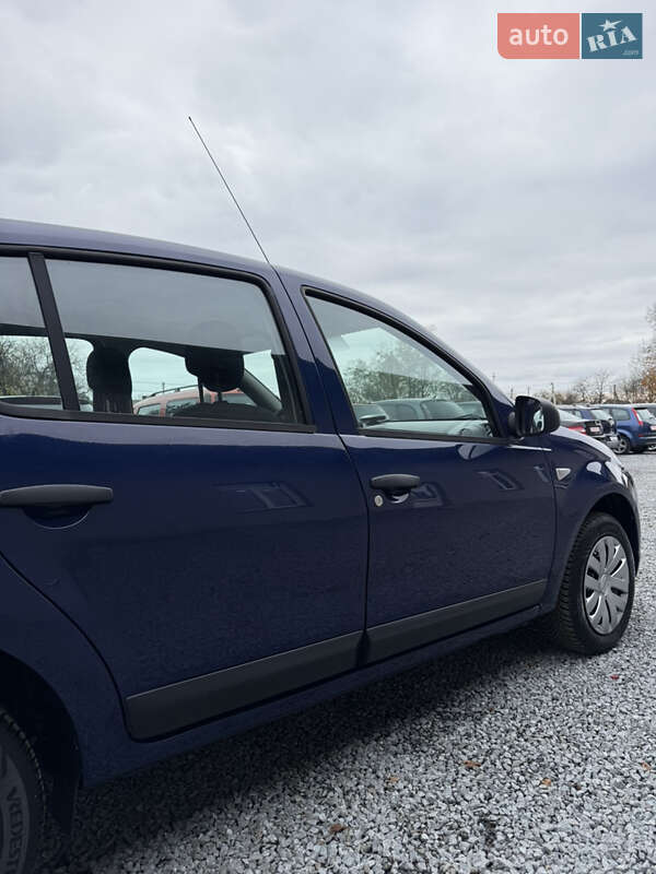 Хетчбек Dacia Sandero 2009 в Луцьку фото 45 Хетчбек Dacia Sandero 2009 в Луцьку