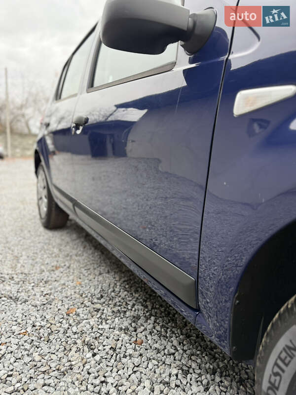Хетчбек Dacia Sandero 2009 в Луцьку фото 42 Хетчбек Dacia Sandero 2009 в Луцьку