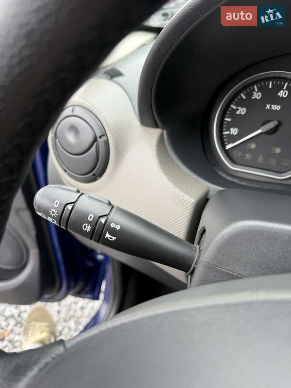 Хетчбек Dacia Sandero 2009 в Луцьку фото 104 Хетчбек Dacia Sandero 2009 в Луцьку