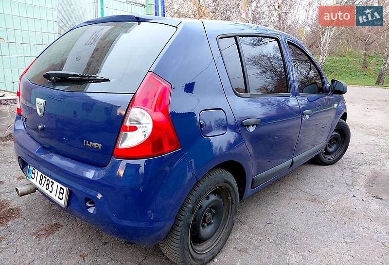 Хэтчбек Dacia Sandero 2009 в Решетиловке фото 4 Хэтчбек Dacia Sandero 2009 в Решетиловке