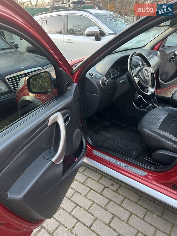 Хэтчбек Dacia Sandero 2011 в Львове