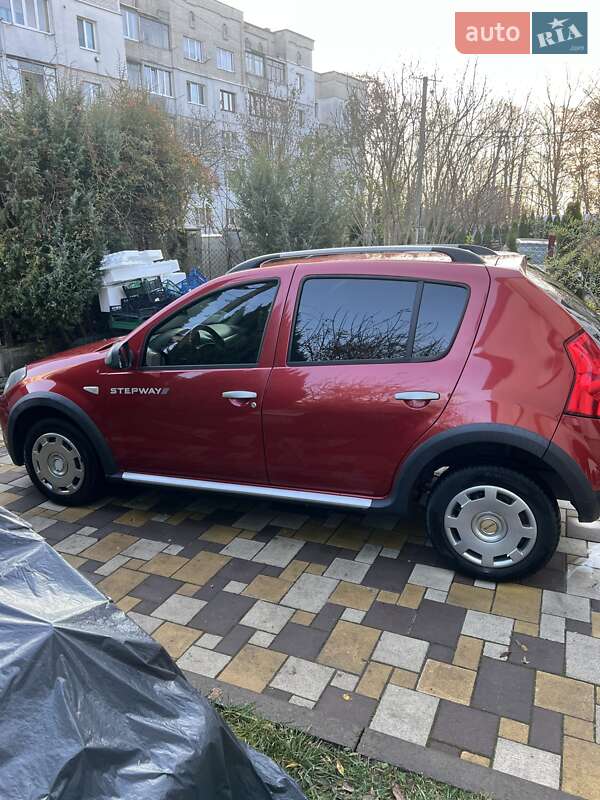 Хэтчбек Dacia Sandero 2011 в Львове