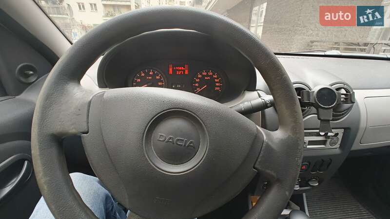 Хетчбек Dacia Sandero 2009 в Тернополі