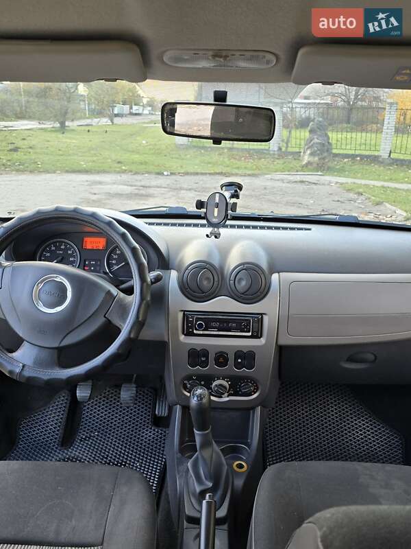 Хетчбек Dacia Sandero 2009 в Львові