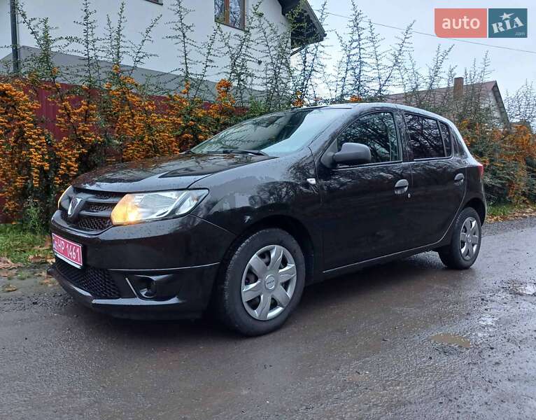 Хетчбек Dacia Sandero 2013 в Луцьку