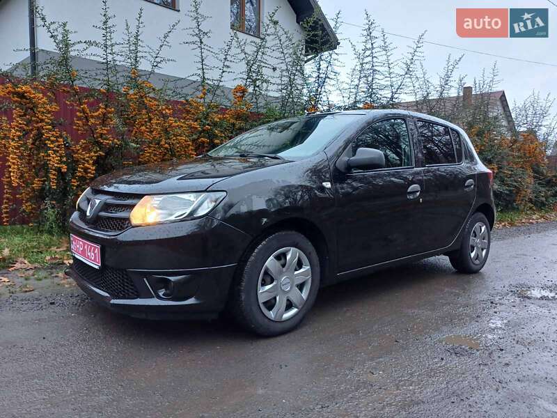 Хетчбек Dacia Sandero 2013 в Луцьку
