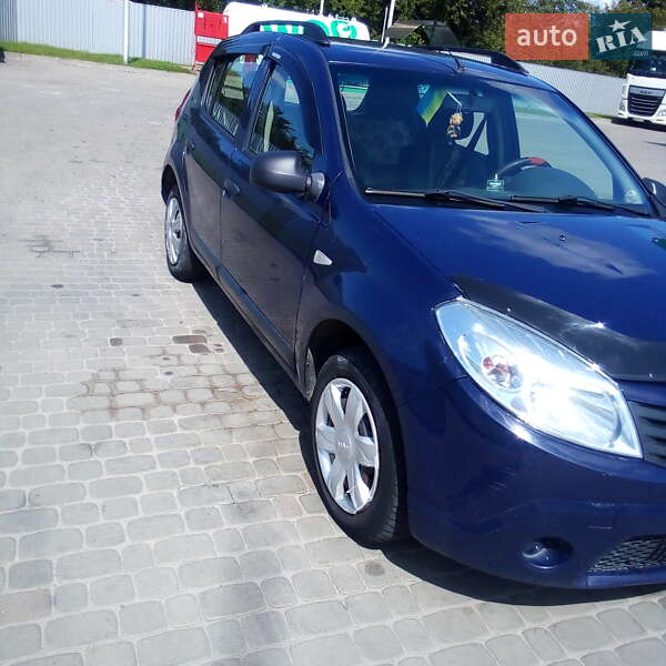 Хэтчбек Dacia Sandero 2011 в Бердичеве фото 2 Хэтчбек Dacia Sandero 2011 в Бердичеве