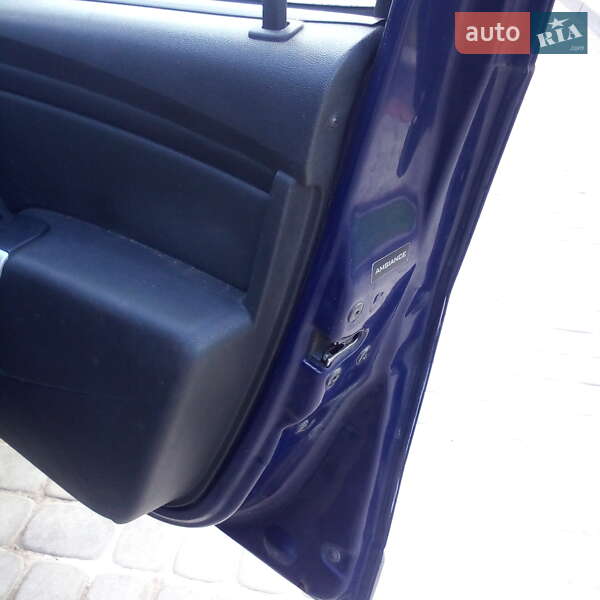 Хэтчбек Dacia Sandero 2011 в Бердичеве фото 8 Хэтчбек Dacia Sandero 2011 в Бердичеве