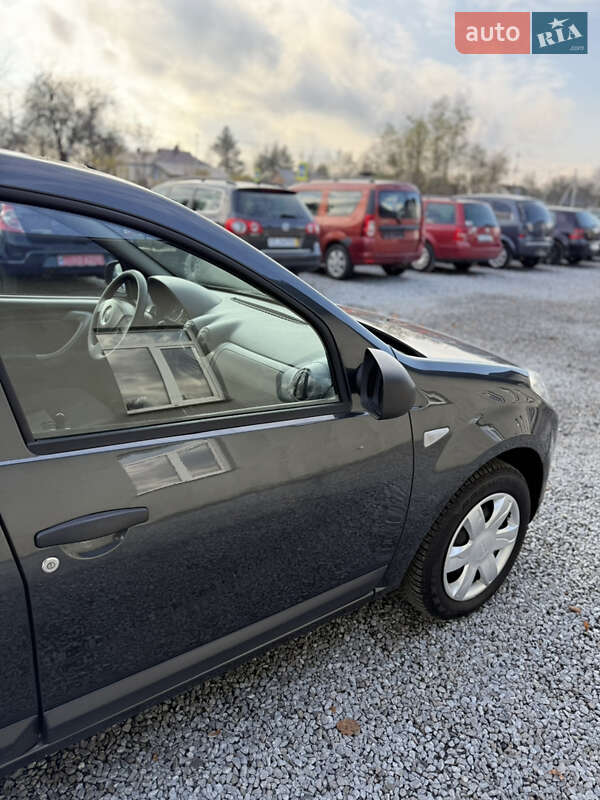 Хэтчбек Dacia Sandero 2009 в Луцке фото 18 Хэтчбек Dacia Sandero 2009 в Луцке