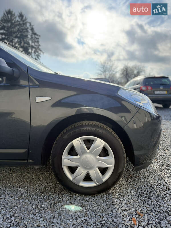 Хэтчбек Dacia Sandero 2009 в Луцке фото 41 Хэтчбек Dacia Sandero 2009 в Луцке