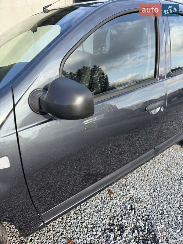 Хэтчбек Dacia Sandero 2009 в Луцке фото 52 Хэтчбек Dacia Sandero 2009 в Луцке