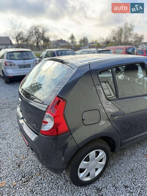 Хэтчбек Dacia Sandero 2009 в Луцке фото 69 Хэтчбек Dacia Sandero 2009 в Луцке