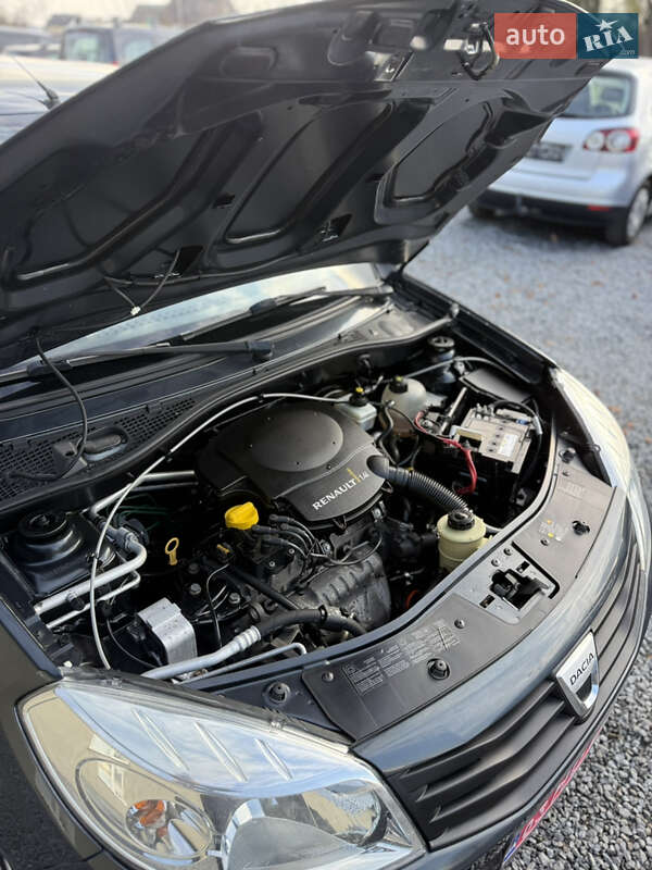 Хэтчбек Dacia Sandero 2009 в Луцке фото 74 Хэтчбек Dacia Sandero 2009 в Луцке