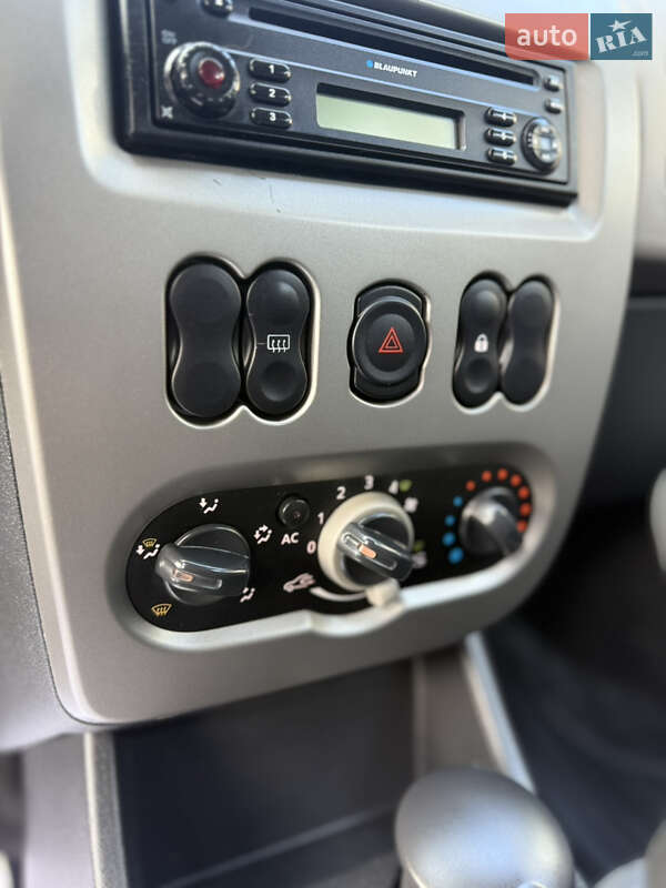 Хэтчбек Dacia Sandero 2009 в Луцке фото 112 Хэтчбек Dacia Sandero 2009 в Луцке