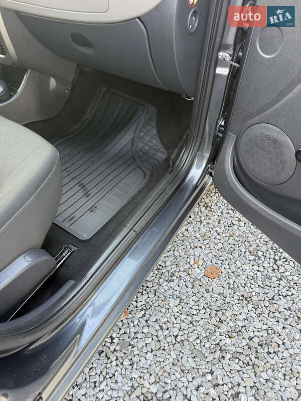 Хэтчбек Dacia Sandero 2009 в Луцке фото 139 Хэтчбек Dacia Sandero 2009 в Луцке