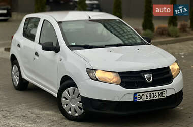 Хэтчбек Dacia Sandero 2015 в Ивано-Франковске