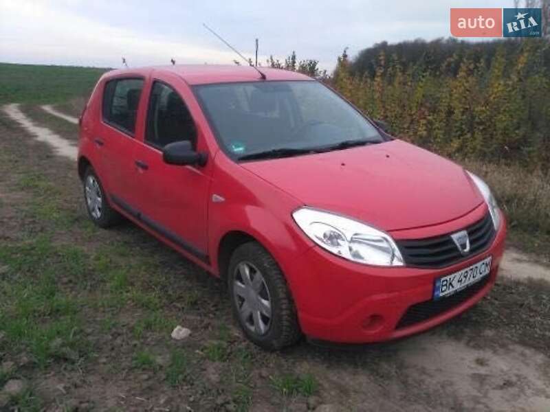 Хэтчбек Dacia Sandero 2009 в Ровно фото Хэтчбек Dacia Sandero 2009 в Ровно