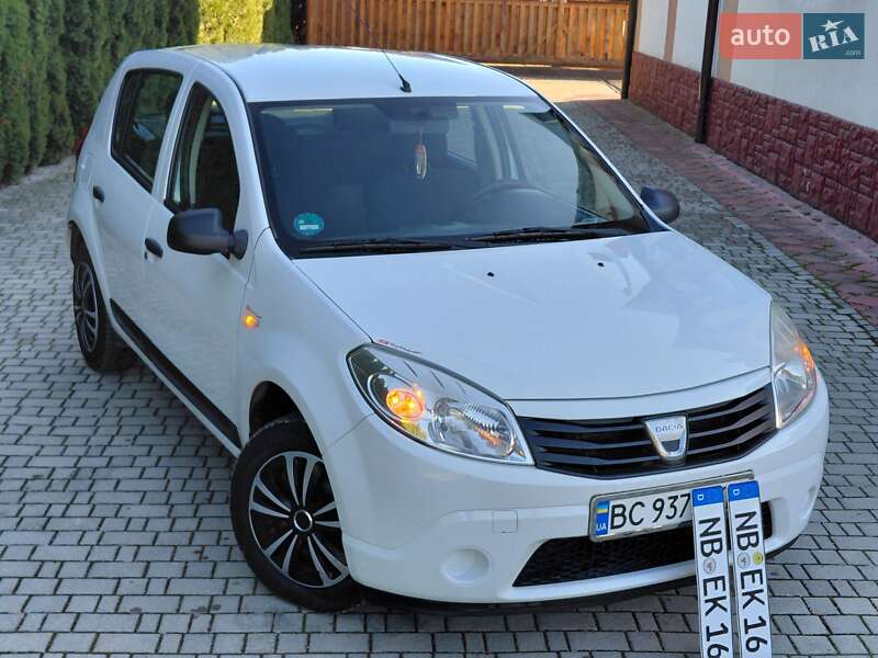 Хэтчбек Dacia Sandero 2010 в Самборе фото 14 Хэтчбек Dacia Sandero 2010 в Самборе