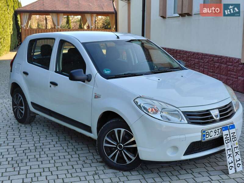 Хэтчбек Dacia Sandero 2010 в Самборе фото 16 Хэтчбек Dacia Sandero 2010 в Самборе