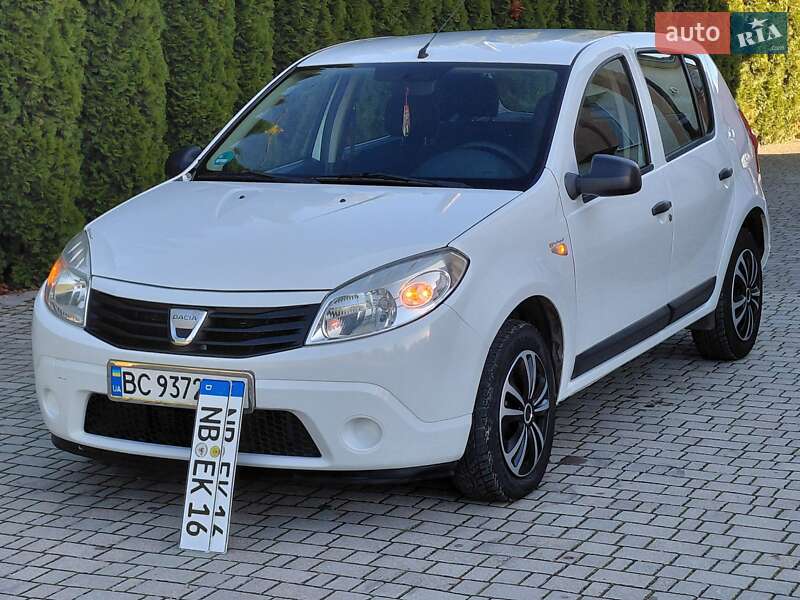 Хэтчбек Dacia Sandero 2010 в Самборе фото 23 Хэтчбек Dacia Sandero 2010 в Самборе