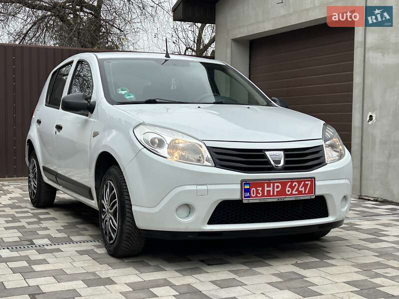 Хэтчбек Dacia Sandero 2009 в Ровно фото 3 Хэтчбек Dacia Sandero 2009 в Ровно