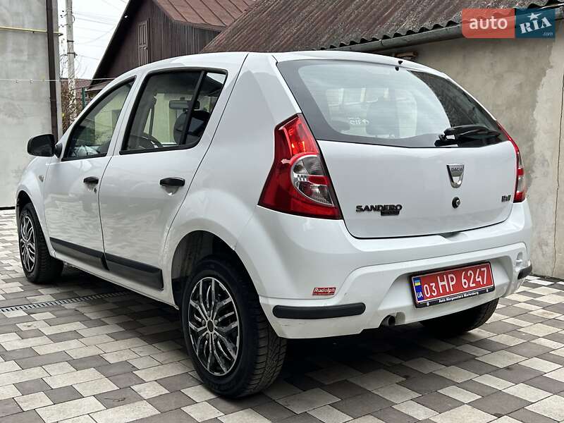 Хэтчбек Dacia Sandero 2009 в Ровно фото 7 Хэтчбек Dacia Sandero 2009 в Ровно