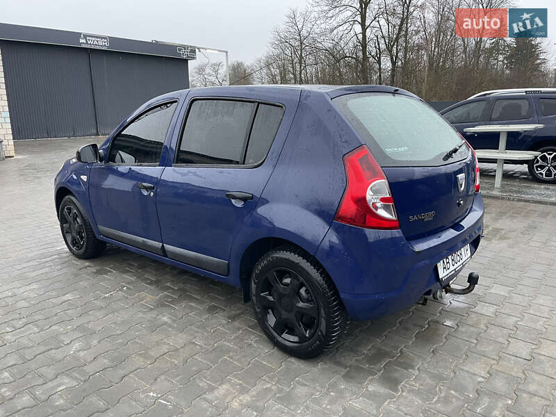 Хэтчбек Dacia Sandero 2009 в Баре
