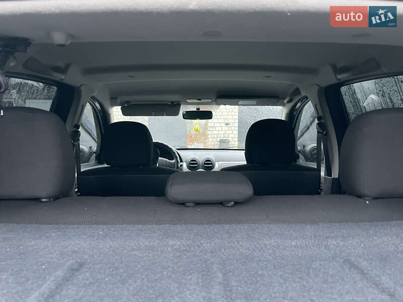 Хэтчбек Dacia Sandero 2009 в Баре