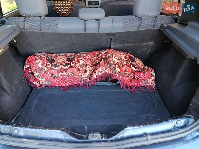 Хэтчбек Dacia Sandero 2009 в Сквире