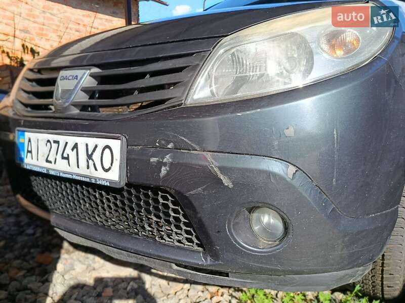 Хэтчбек Dacia Sandero 2009 в Сквире