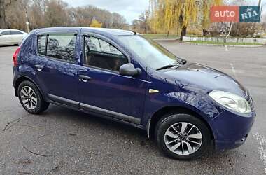 Хэтчбек Dacia Sandero 2008 в Александрие