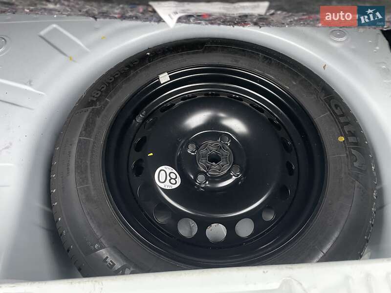 Хетчбек Dacia Sandero 2020 в Львові