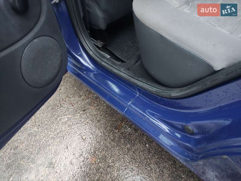 Хэтчбек Dacia Sandero 2009 в Сумах