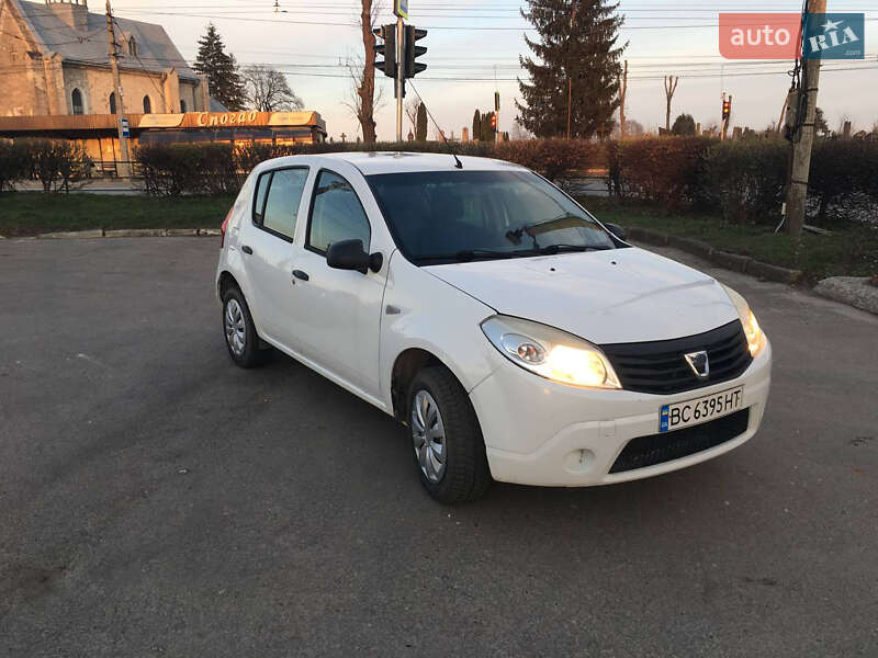 Хэтчбек Dacia Sandero 2012 в Тернополе фото 7 Хэтчбек Dacia Sandero 2012 в Тернополе