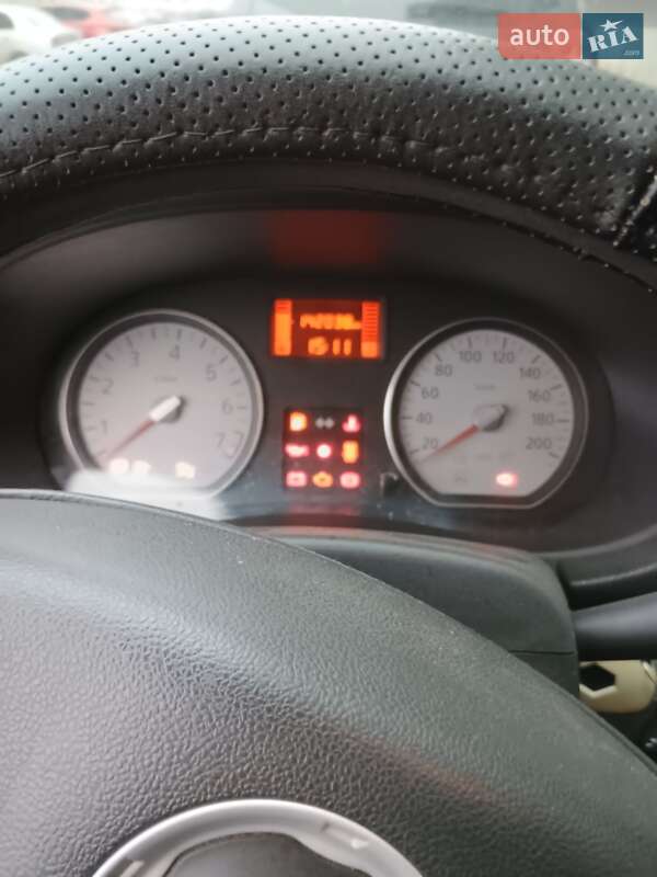 Хэтчбек Dacia Sandero 2009 в Сумах фото 6 Хэтчбек Dacia Sandero 2009 в Сумах