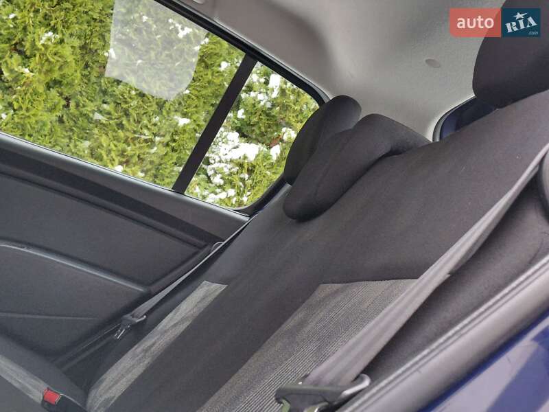 Хэтчбек Dacia Sandero 2009 в Самборе