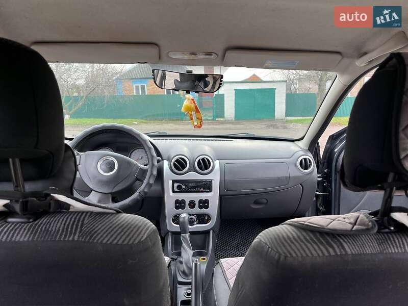Хетчбек Dacia Sandero 2010 в Софіївці фото 8 Хетчбек Dacia Sandero 2010 в Софіївці