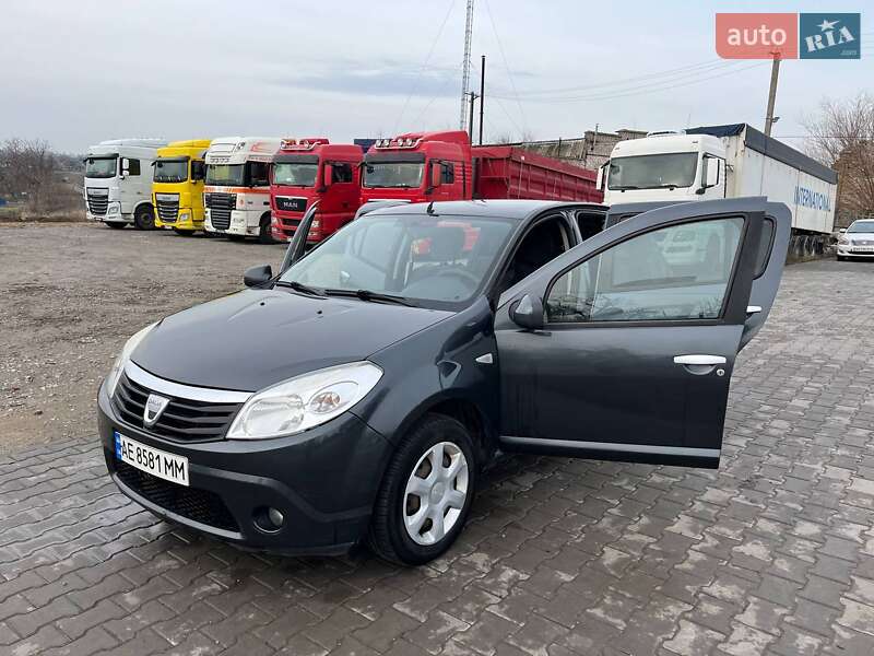 Хетчбек Dacia Sandero 2010 в Софіївці фото 14 Хетчбек Dacia Sandero 2010 в Софіївці