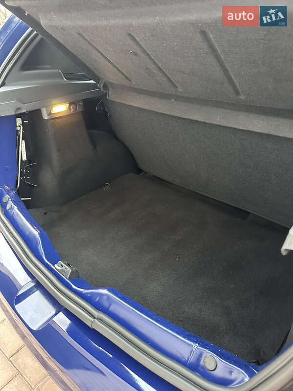 Хэтчбек Dacia Sandero 2010 в Хороле