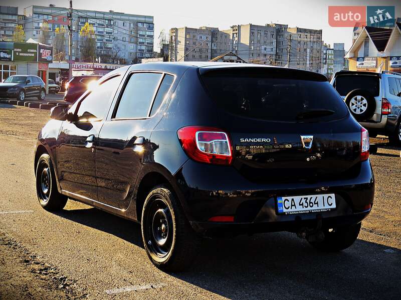 Хэтчбек Dacia Sandero 2013 в Черкассах фото 4 Хэтчбек Dacia Sandero 2013 в Черкассах