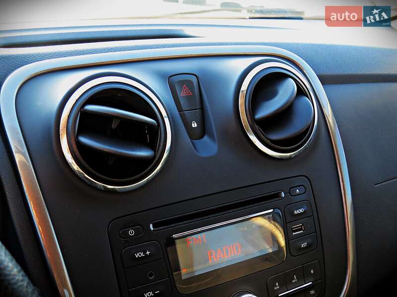 Хэтчбек Dacia Sandero 2013 в Черкассах фото 8 Хэтчбек Dacia Sandero 2013 в Черкассах