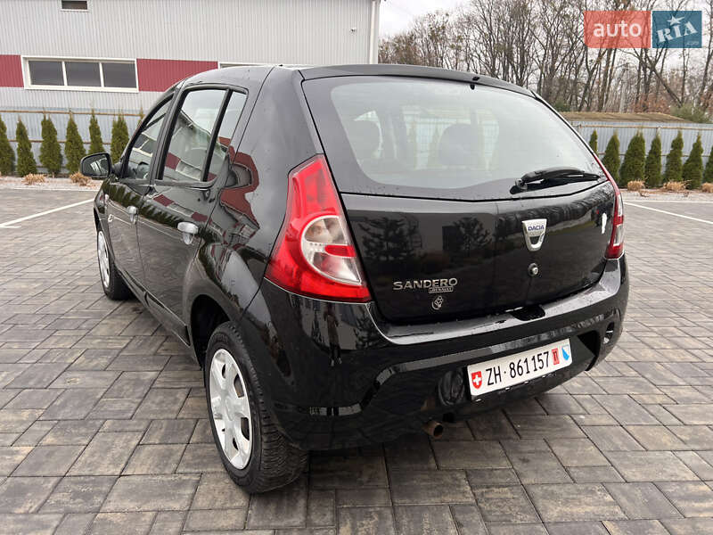 Хэтчбек Dacia Sandero 2010 в Луцке фото 6 Хэтчбек Dacia Sandero 2010 в Луцке