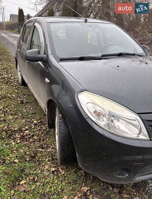 Хетчбек Dacia Sandero 2008 в Хмельницькому