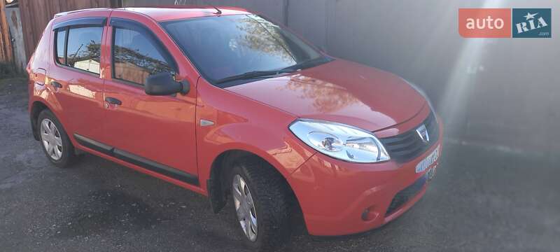 Хетчбек Dacia Sandero 2011 в Броварах